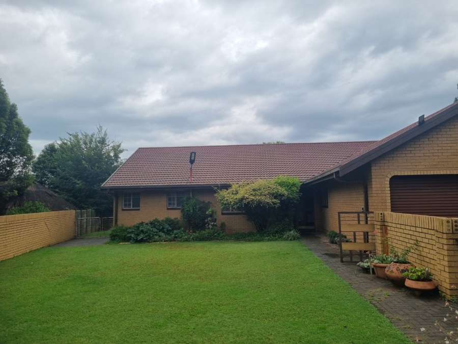 4 Bedroom Property for Sale in Vaalpark Free State